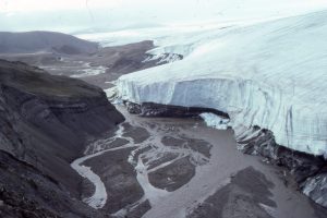 Aerial view of the ice cap edge shown in the image above.