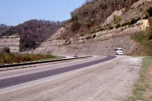 Prodelta siltstone - mudstone overlain by distributary mouthbar sandstone, near Pikeville Kentucky